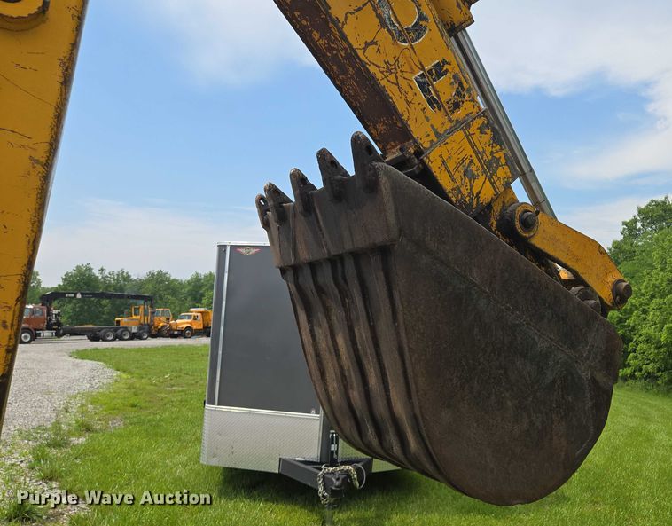 image for item EM7479 1991 John Deere 410D backhoe