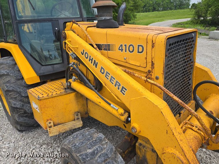 image for item EM7479 1991 John Deere 410D backhoe