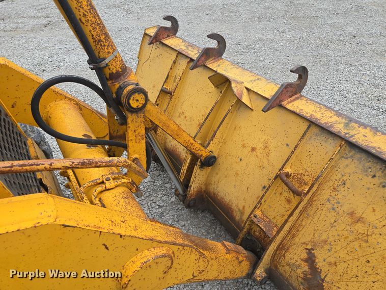 image for item EM7479 1991 John Deere 410D backhoe