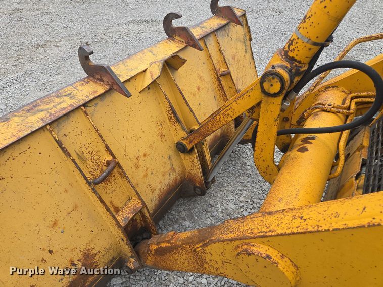 image for item EM7479 1991 John Deere 410D backhoe