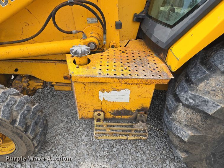 image for item EM7479 1991 John Deere 410D backhoe