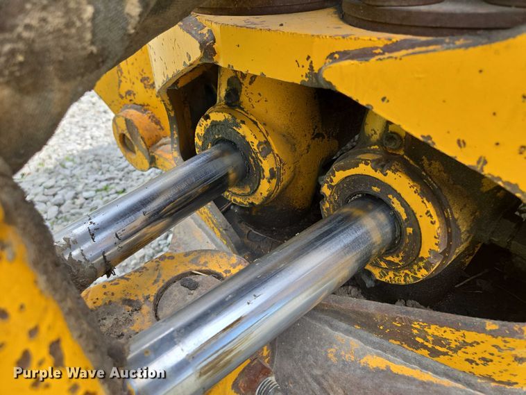 image for item EM7479 1991 John Deere 410D backhoe