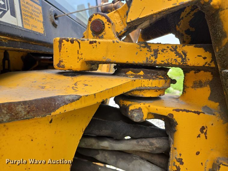 image for item EM7479 1991 John Deere 410D backhoe