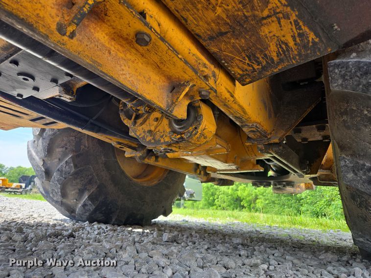 image for item EM7479 1991 John Deere 410D backhoe