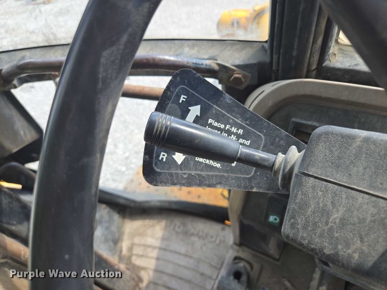 image for item EM7479 1991 John Deere 410D backhoe