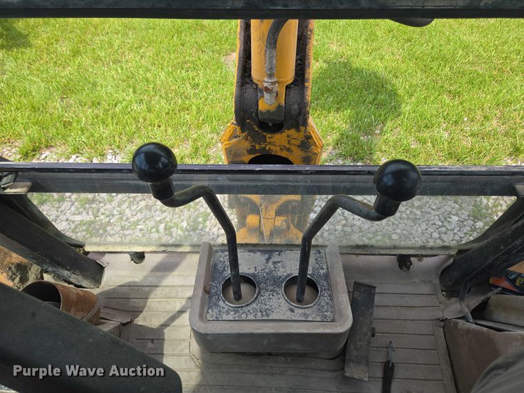 image for item EM7479 1991 John Deere 410D backhoe