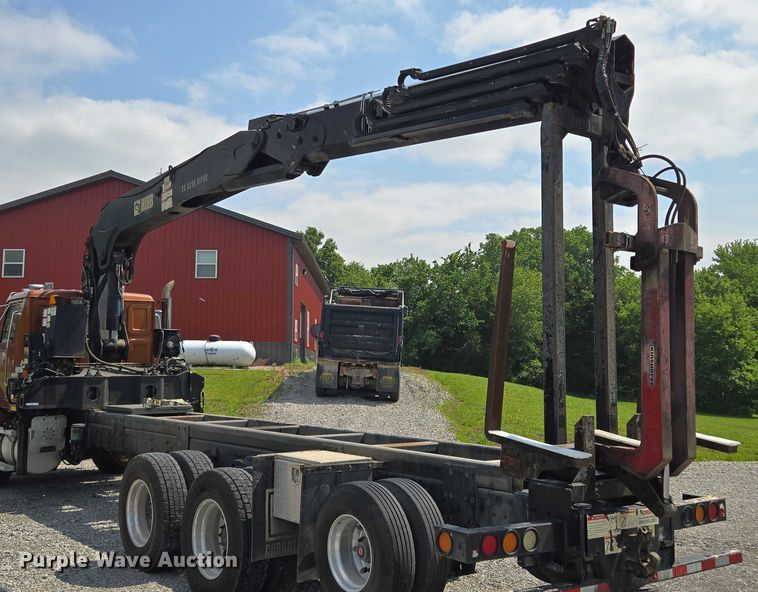 image for item EM7481 Hiab 335K-4 Hipro truck mounted crane