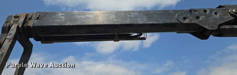 image for item EM7481 Hiab 335K-4 Hipro truck mounted crane