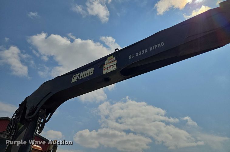 image for item EM7481 Hiab 335K-4 Hipro truck mounted crane