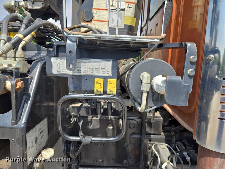 image for item EM7481 Hiab 335K-4 Hipro truck mounted crane