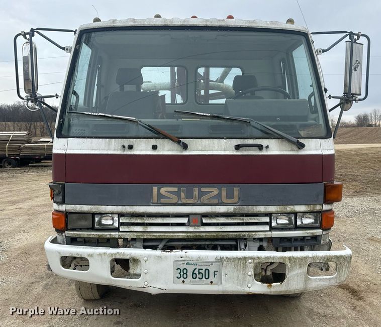 image for item EN5132 1995 Isuzu concrete pump truck