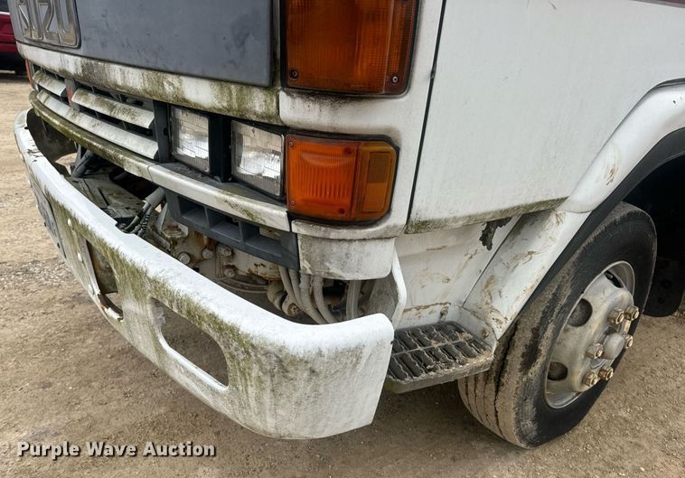 image for item EN5132 1995 Isuzu concrete pump truck