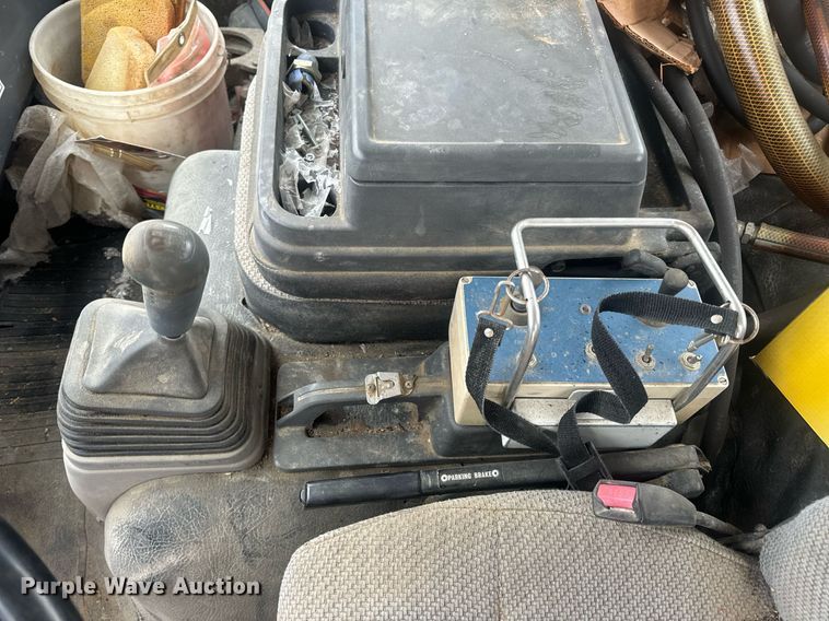 image for item EN5132 1995 Isuzu concrete pump truck