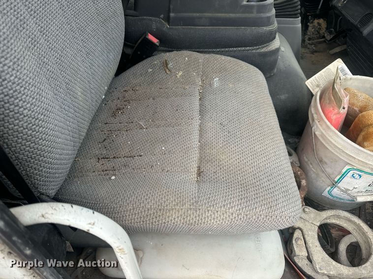 image for item EN5132 1995 Isuzu concrete pump truck