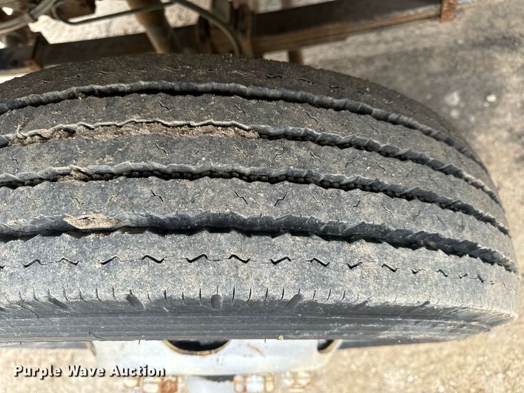 image for item EN5132 1995 Isuzu concrete pump truck