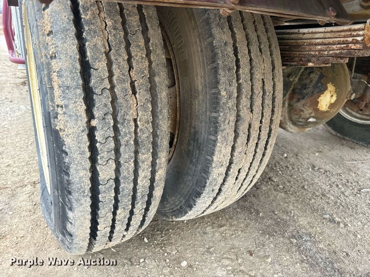 image for item EN5132 1995 Isuzu concrete pump truck