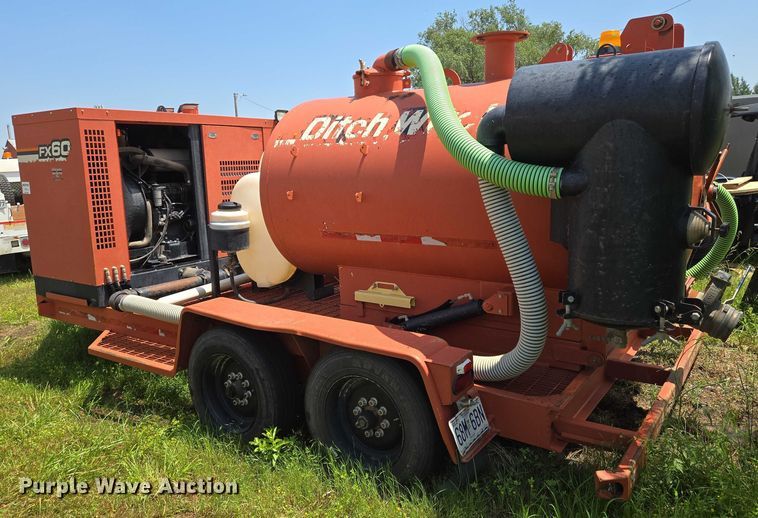 image for item EN8048 2010 Ditch Witch FX60 vacuum excavator