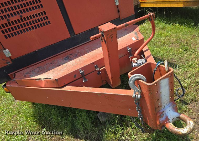 image for item EN8048 2010 Ditch Witch FX60 vacuum excavator