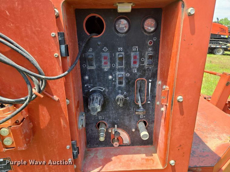 image for item EN8048 2010 Ditch Witch FX60 vacuum excavator