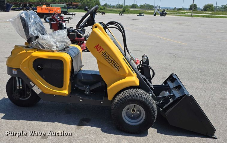 image for item EO1031 2025 AGT HR230 compact wheel  loader