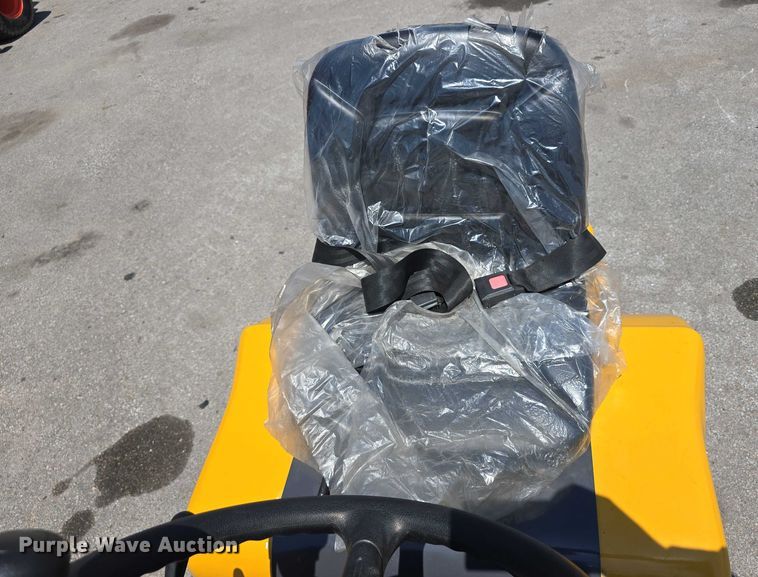 image for item EO1031 2025 AGT HR230 compact wheel  loader