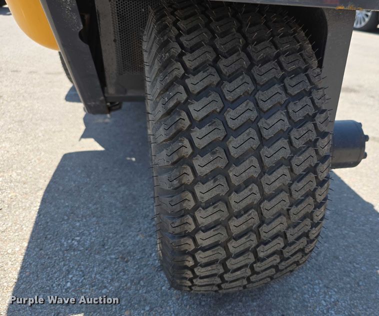 image for item EO1031 2025 AGT HR230 compact wheel  loader