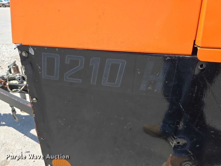 image for item EO1033 2014 Sullivan Palatek DO210PHDZ air compressor