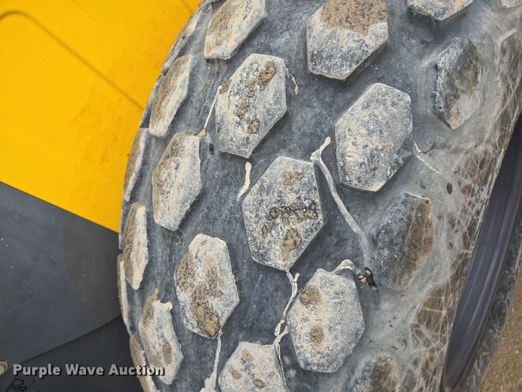 image for item EQ4030 2019 Wacker Neuson RC110 single drum vibratory roller