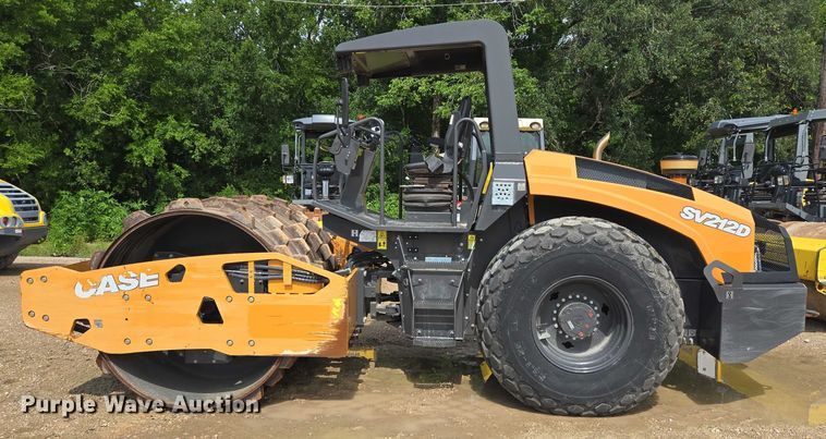 image for item EQ4031 2019 Case SV212D single drum vibratory roller