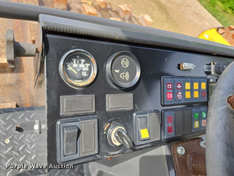 image for item EQ4031 2019 Case SV212D single drum vibratory roller