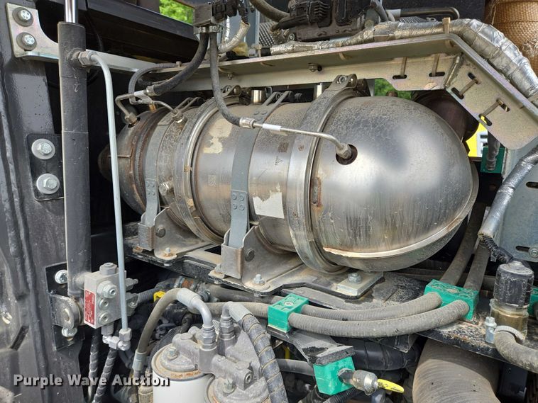 image for item EQ4031 2019 Case SV212D single drum vibratory roller