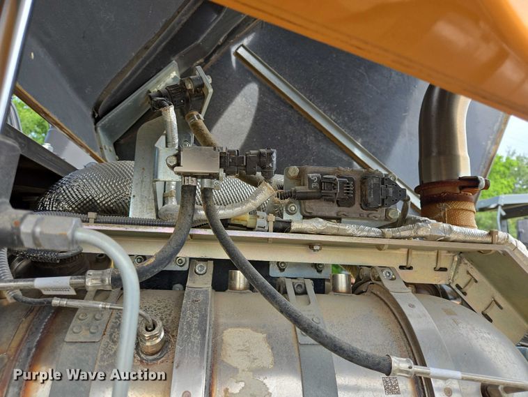 image for item EQ4031 2019 Case SV212D single drum vibratory roller