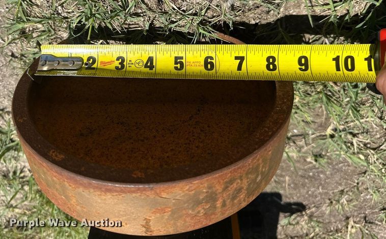 image for item EQ4877 2024 GIYI 680 skid steer post driver