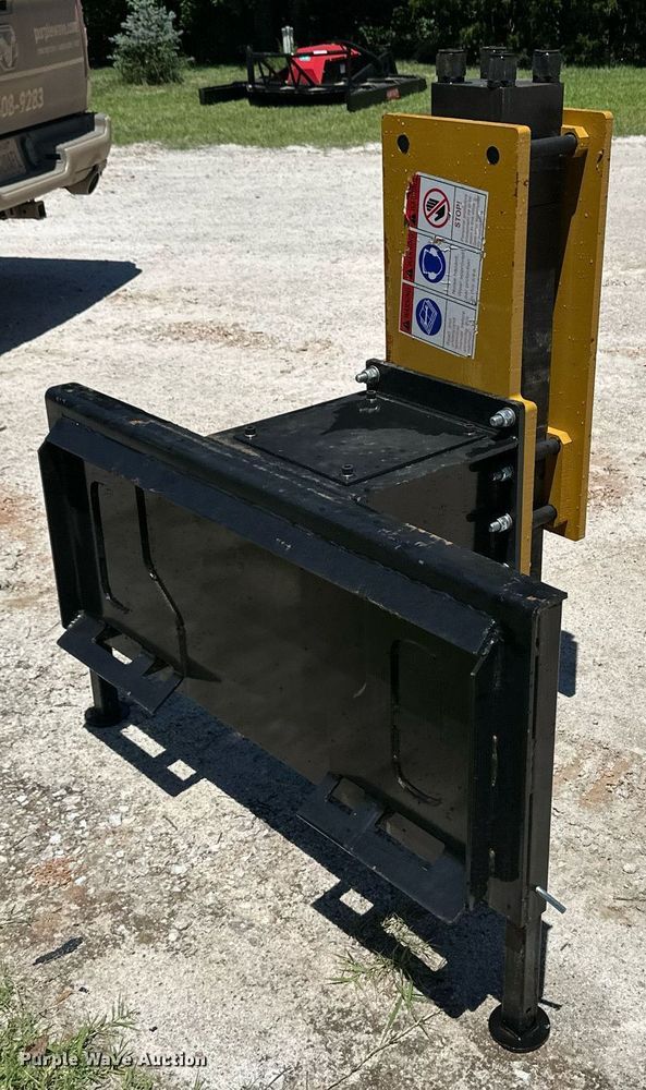 image for item EQ4886 2024 AGT 750 AGR0TK skid steer post driver