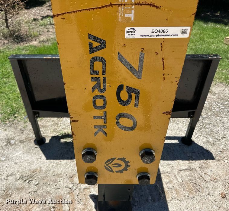 image for item EQ4886 2024 AGT 750 AGR0TK skid steer post driver