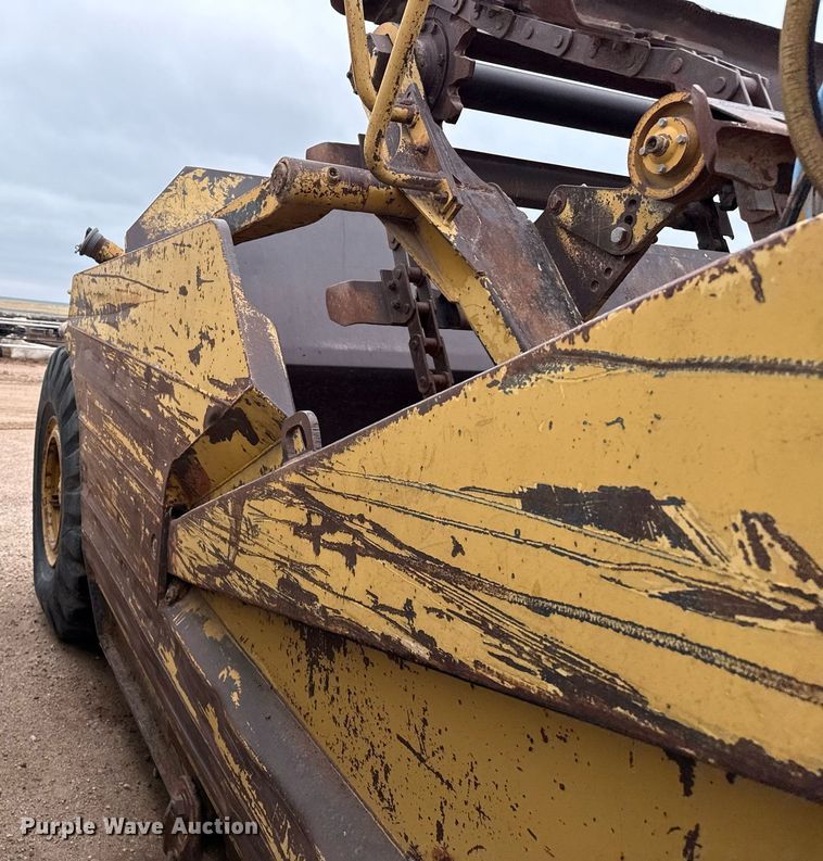 image for item EQ4898 1988 Caterpillar 613C elevating scraper