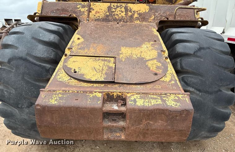 image for item EQ4898 1988 Caterpillar 613C elevating scraper