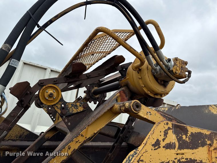 image for item EQ4898 1988 Caterpillar 613C elevating scraper