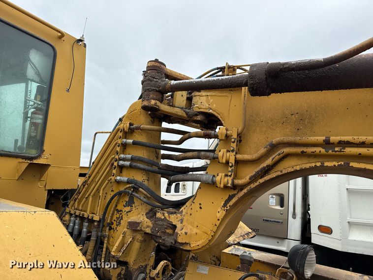 image for item EQ4898 1988 Caterpillar 613C elevating scraper