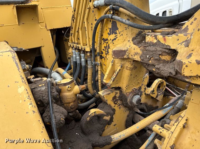 image for item EQ4898 1988 Caterpillar 613C elevating scraper