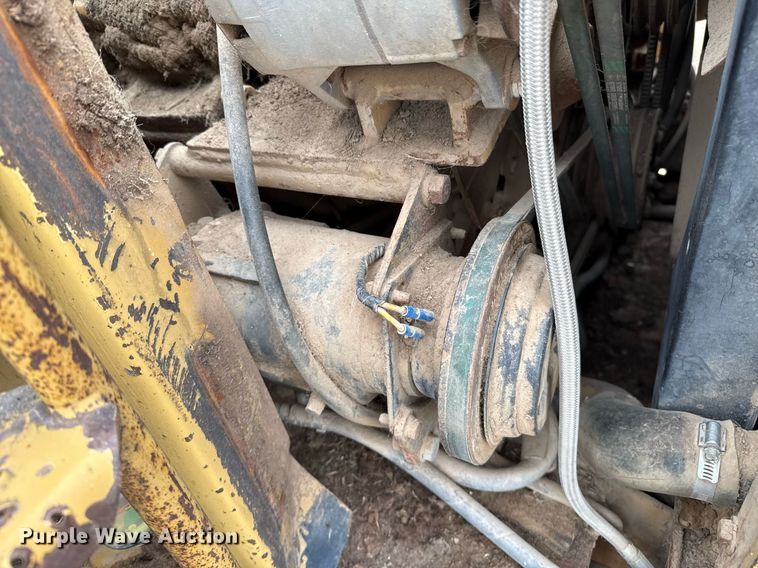 image for item EQ4898 1988 Caterpillar 613C elevating scraper