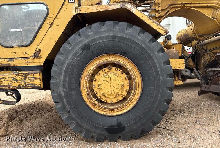 image for item EQ4898 1988 Caterpillar 613C elevating scraper
