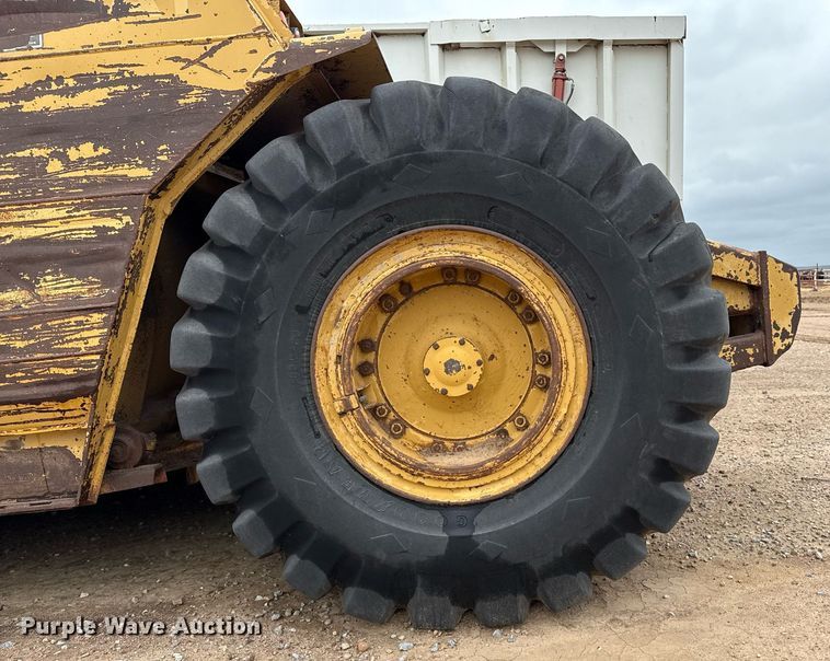 image for item EQ4898 1988 Caterpillar 613C elevating scraper