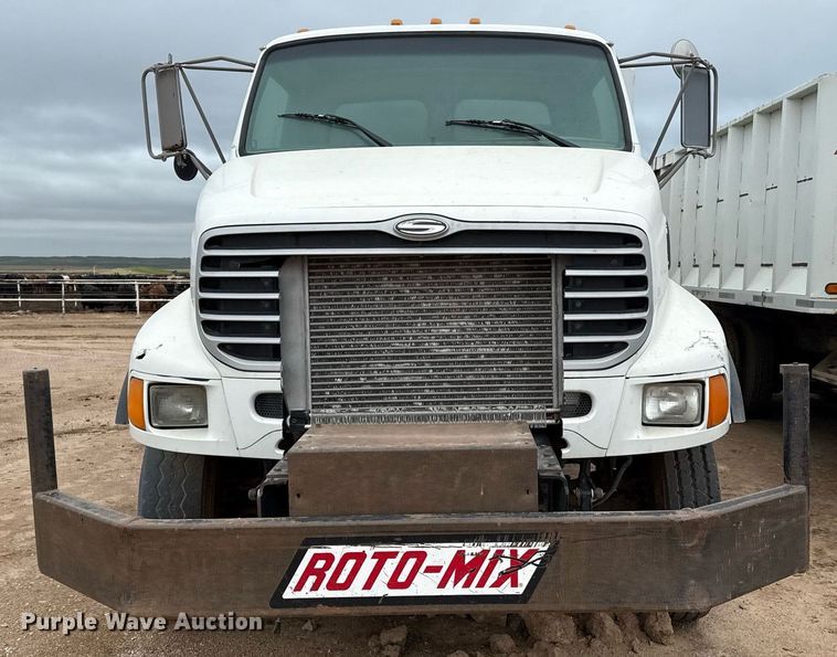 image for item EQ4902 2004 Sterling L8500 dump truck