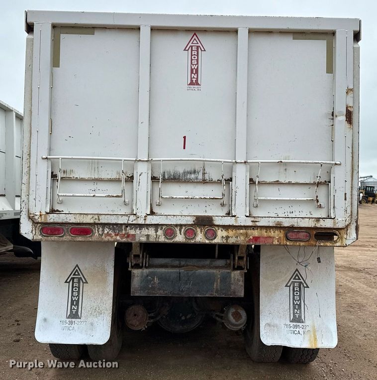 image for item EQ4902 2004 Sterling L8500 dump truck