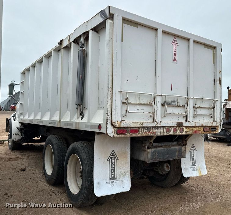 image for item EQ4902 2004 Sterling L8500 dump truck