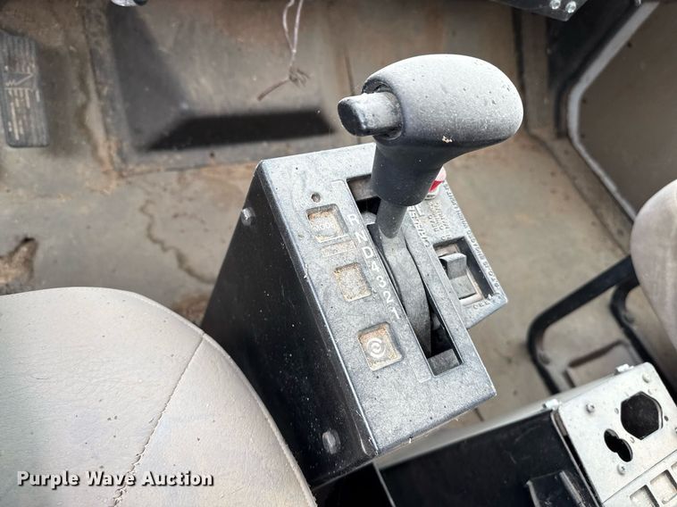 image for item EQ4902 2004 Sterling L8500 dump truck