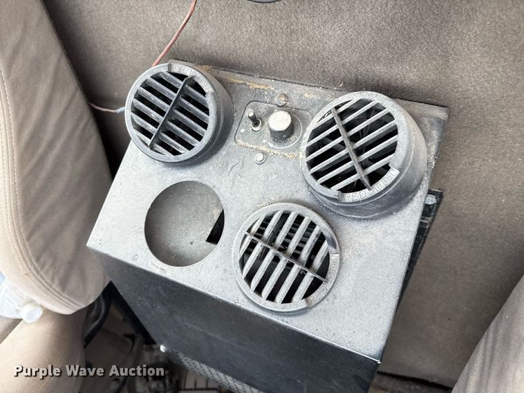 image for item EQ4902 2004 Sterling L8500 dump truck