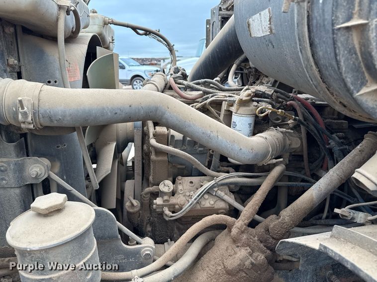 image for item EQ4902 2004 Sterling L8500 dump truck