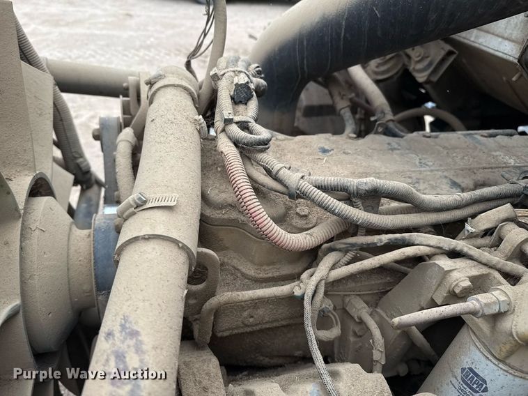 image for item EQ4902 2004 Sterling L8500 dump truck